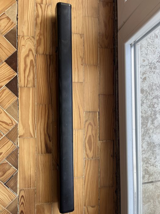 Coluna Soundbar SelecLine – Compacta e Versátil