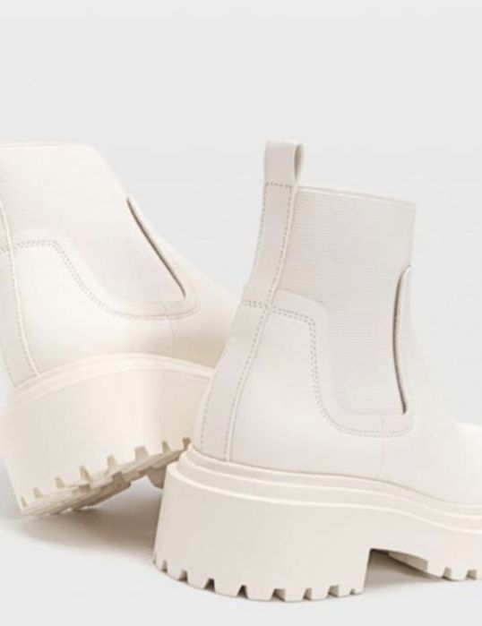 Білі ботінки черевики челсі тракторна подошва Stradivarius