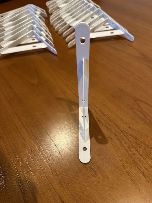 24 Suportes para prateleira