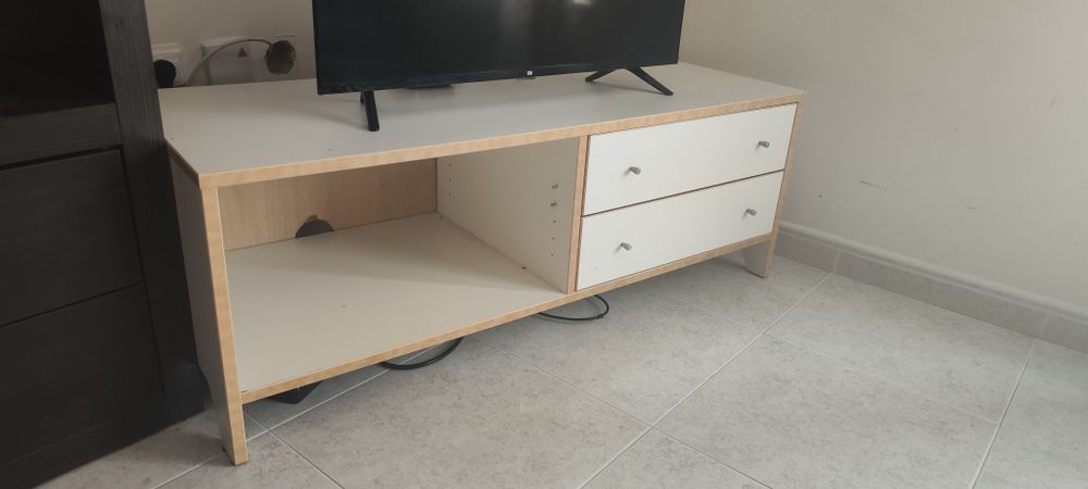 Móvel para televisão