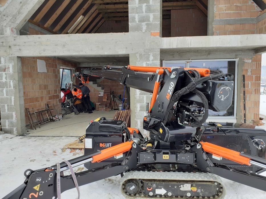 Mini Żuraw, BG LIFT M250, Dźwig, Pająk, Montaż - wynajem z operatorem.