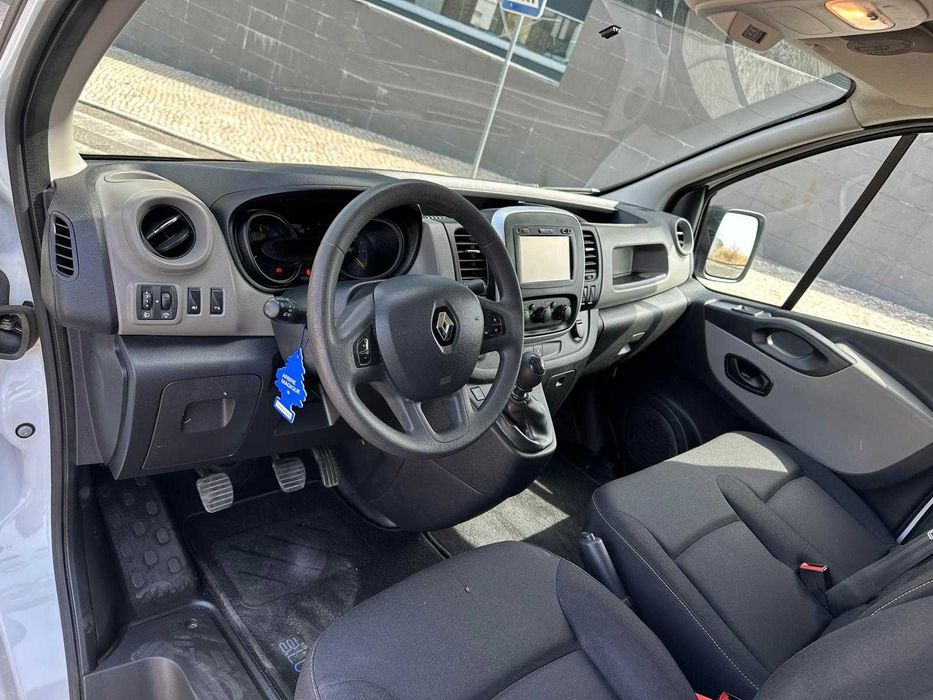 Renault Trafic 1.6DCI | 3 Lugares | 2017