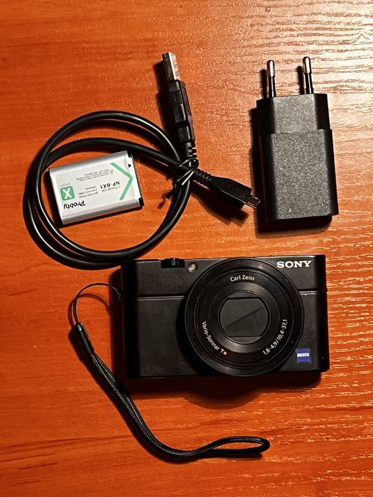 Sony DSC RX100 M1 cyfrowy aparat kompaktowy świetny stan digicam