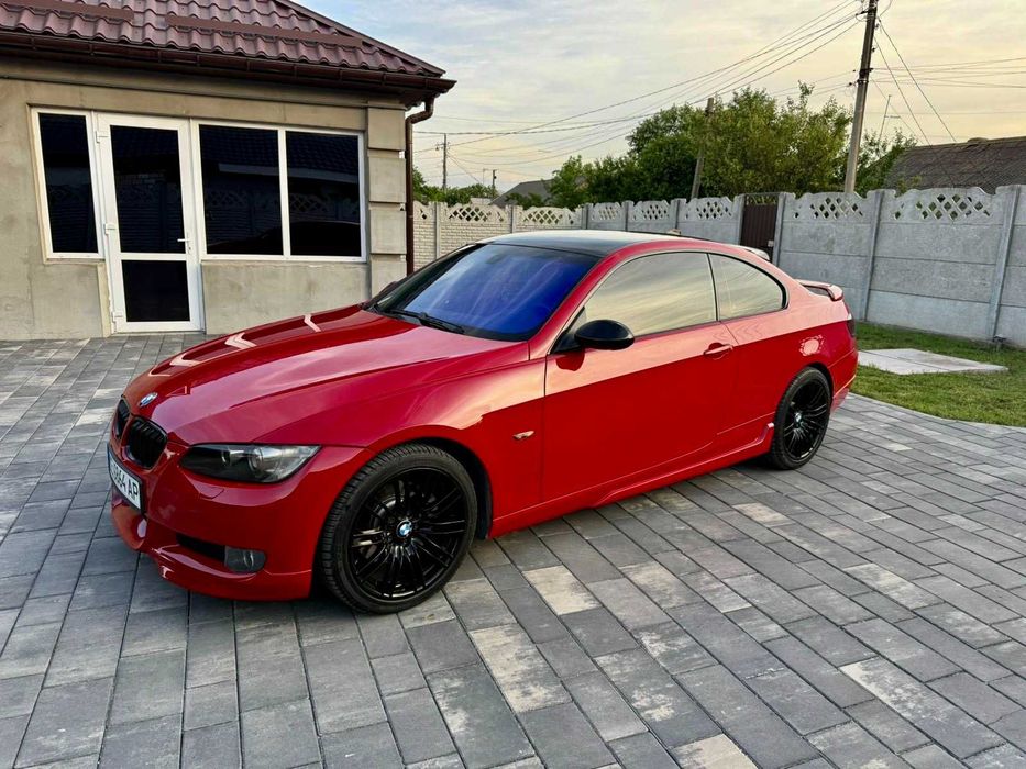 BMW 3 Series 2007 E92  •  325i AT (218 к.с.) xDrive  •  Base