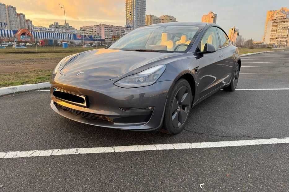 Продам Tesla Model 3 Long Range Dual Motor 2022 года