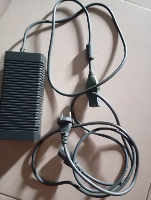 Alimentador Xbox 360