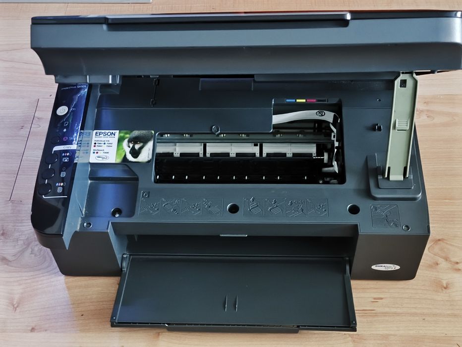 AVARIADA Impressora multifunções Epson SX105