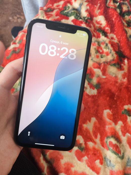 продам айфон хр 64 гб