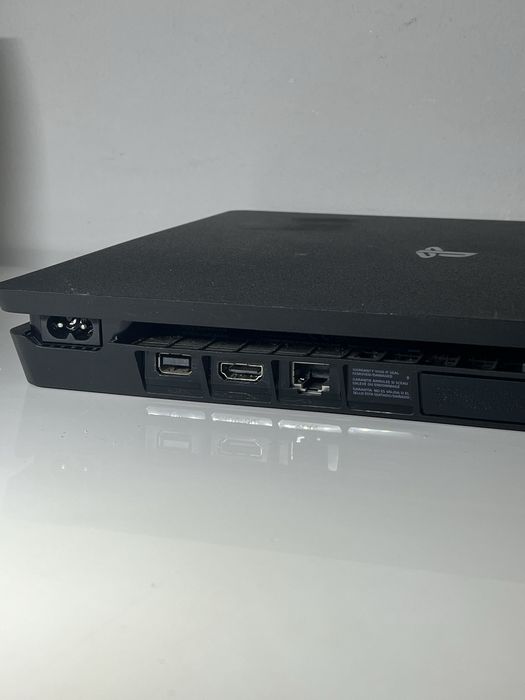 PS4 slime 500GB + comando