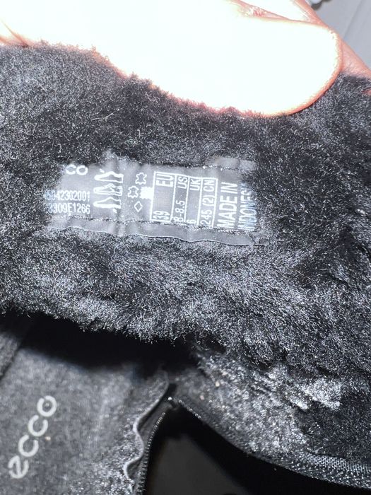 Продам теплі ботинки ессо