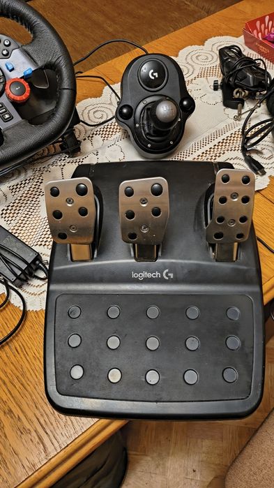 Logitech g29 z shifterem