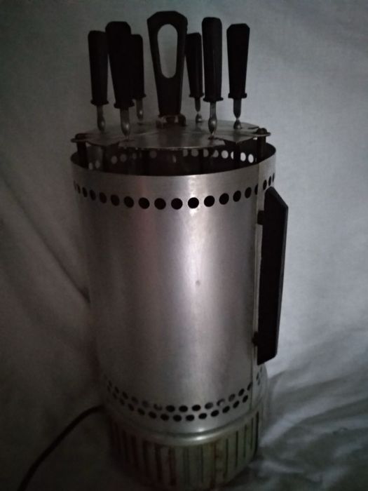 Електрична шашличниця