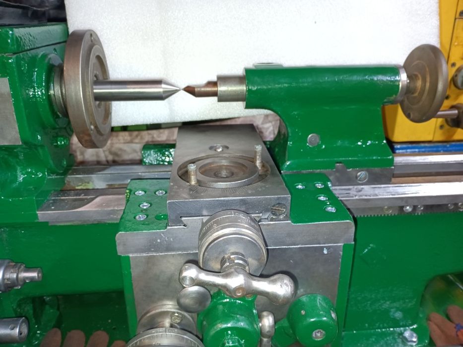 Токарний станок ТВ4