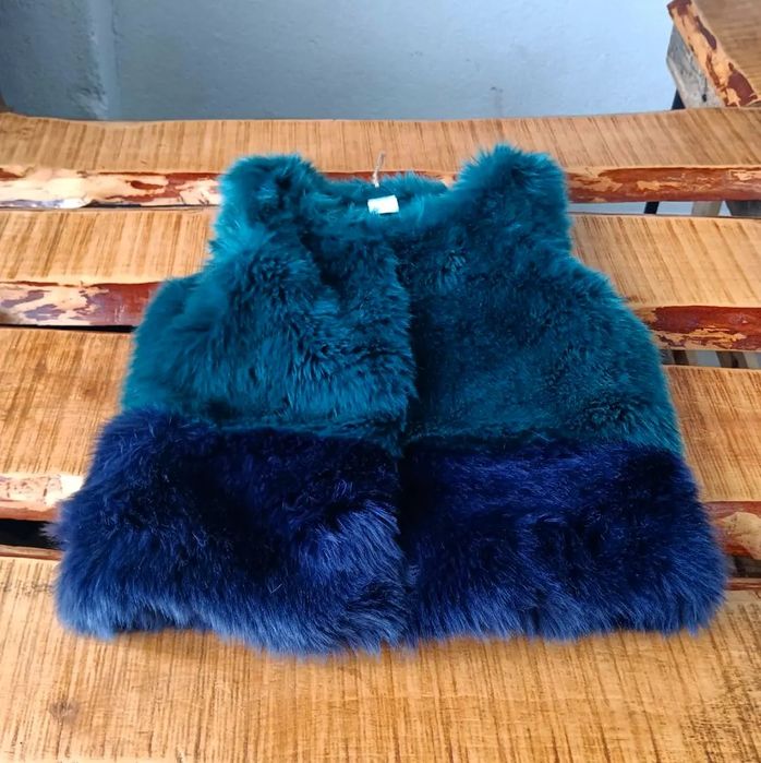 Хутряна жилетка для дівчинки 4-5 років next