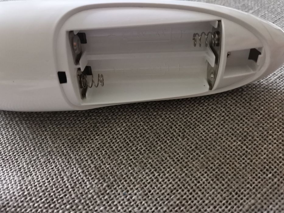 Вакуумний очищувач пор для обличчя