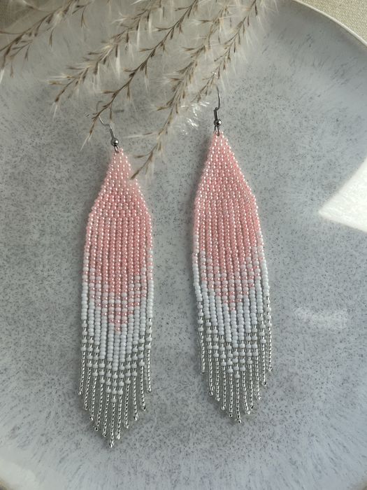 Kolczyki z japońskich koralików.