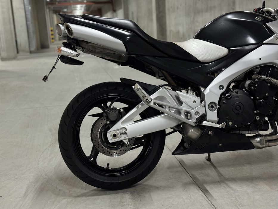 Мотоцикл Suzuki GSR600