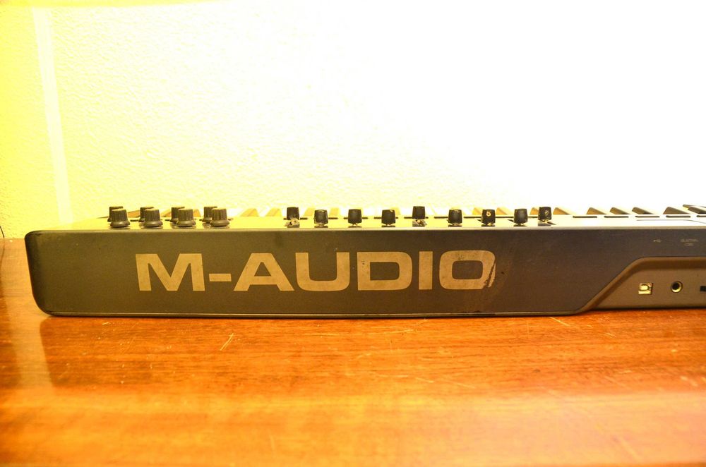 Teclado M- Audio Oxygen 49 USB MIDI Controler