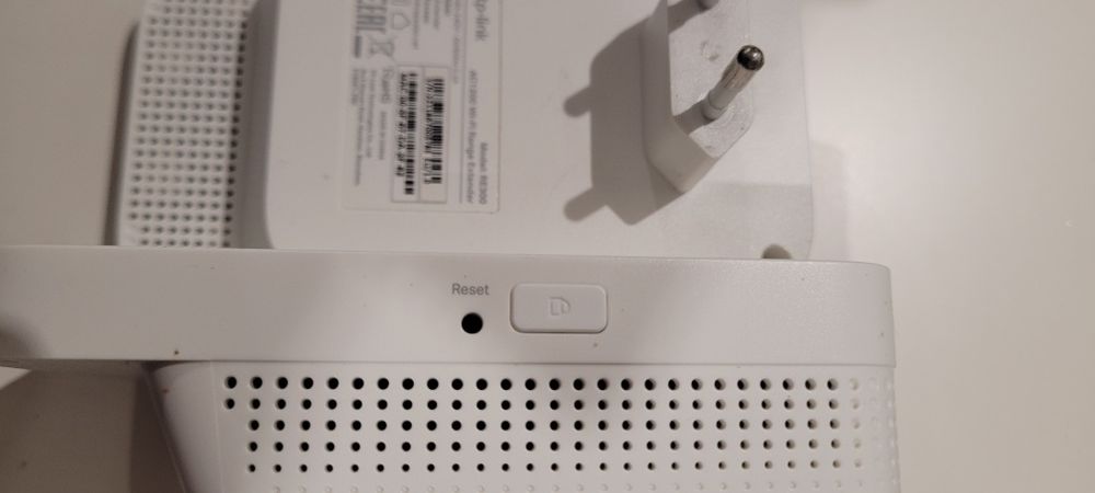 Repetidores de sinal TP-LINK RE300 (AC1200-2.4G e 5G)
2.4G e 5G)
tpili
