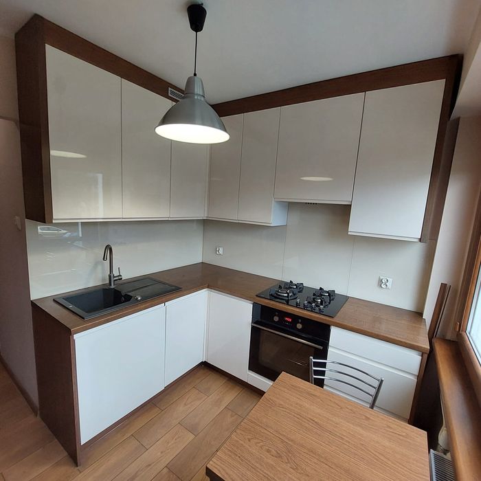 Mieszkanie 40m, 2 pokoje, pierwsze piętro, balkon