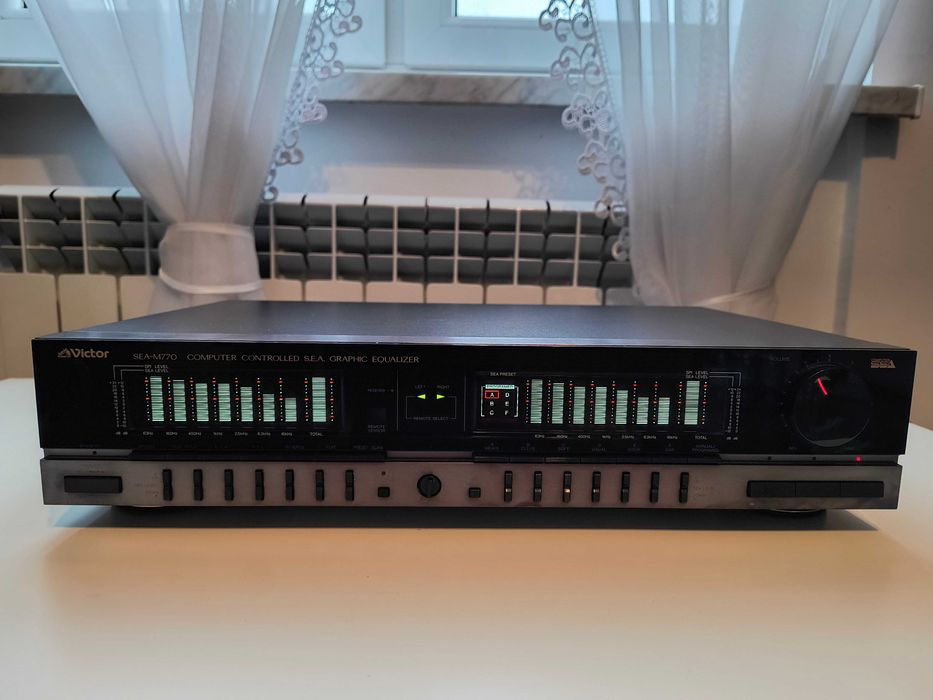 Equalizer JVC Victor SEA M770 Korektor graficzny