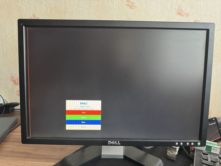 Monitor dell 21 cali