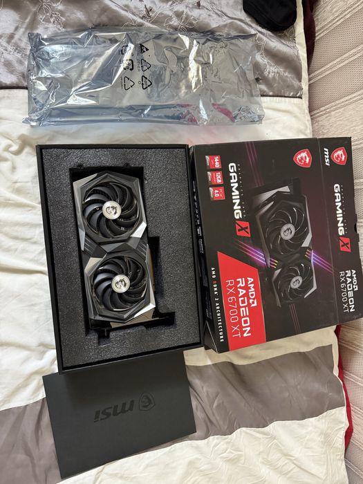 видеокарта radeon rx 6700 XT