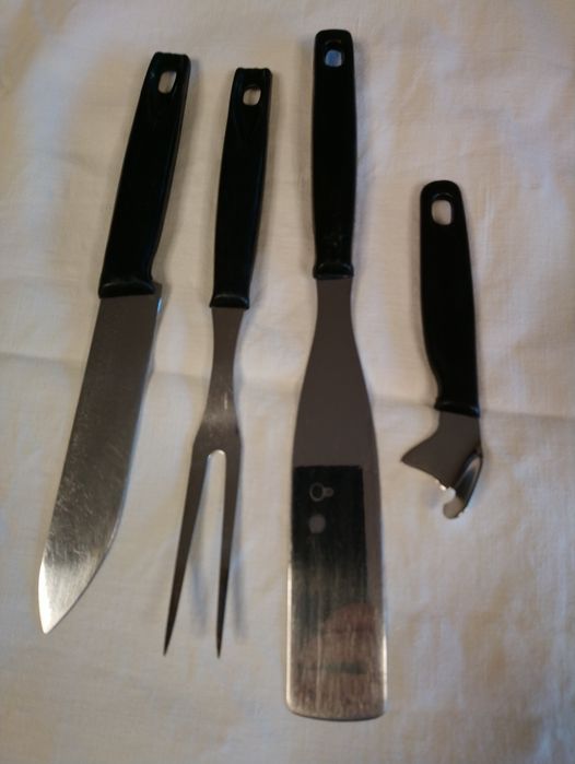 Zestaw do grilla mięs widelec łopatka nóż otwieracz