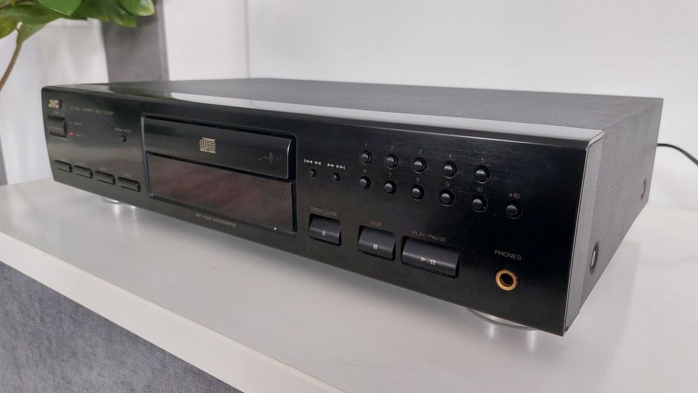 Odtwarzacz CD JVC  XL-V418