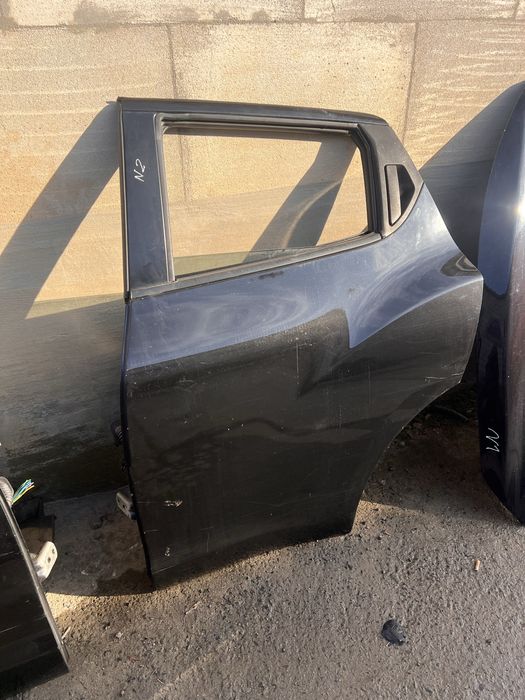 Дверь ниссан жук дверь nissan juke двери жук