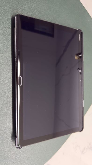 Продам непрацюючий планшет Huawei MediaPad M5 Lite 10.  Wi-Fi-версія