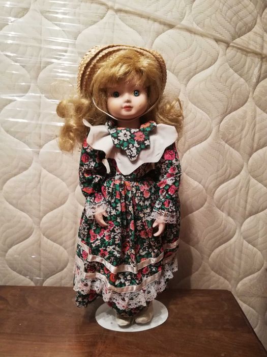 Bonecas de porcelana