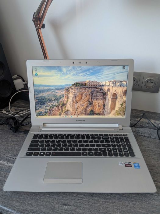 Laptop Lenovo Z51-70, 80K6,  15,6 FHD Intel I5 SSHD 1T+ 8G
