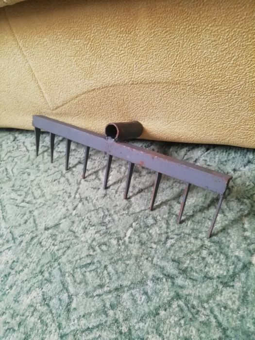 Грабли садовые, огородные, самодельные.