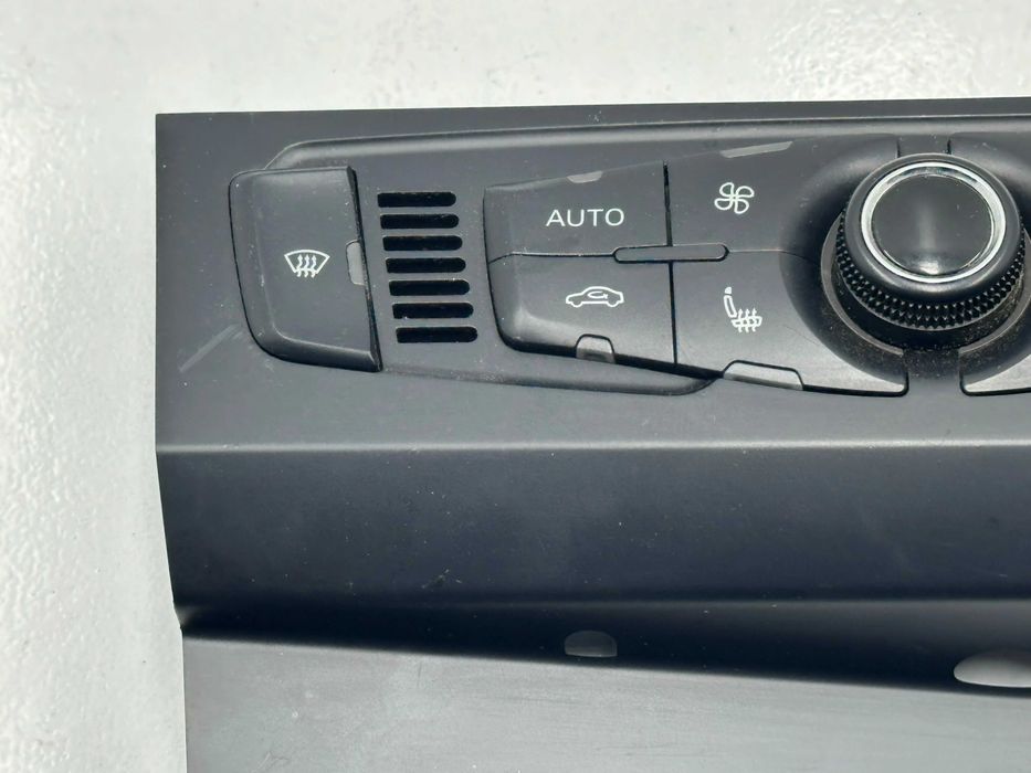 Climatronic - Audi A4 B8 (2008)