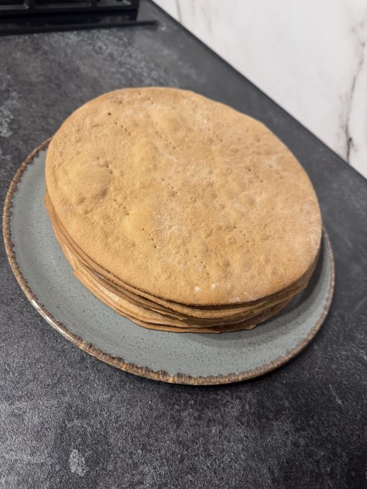 Медові коржі медовик коржі