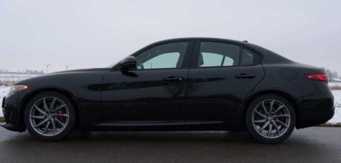 Alfa Romeo Giulia Veloce |2.0 Turbo| RWD |2023 (передрестайл)