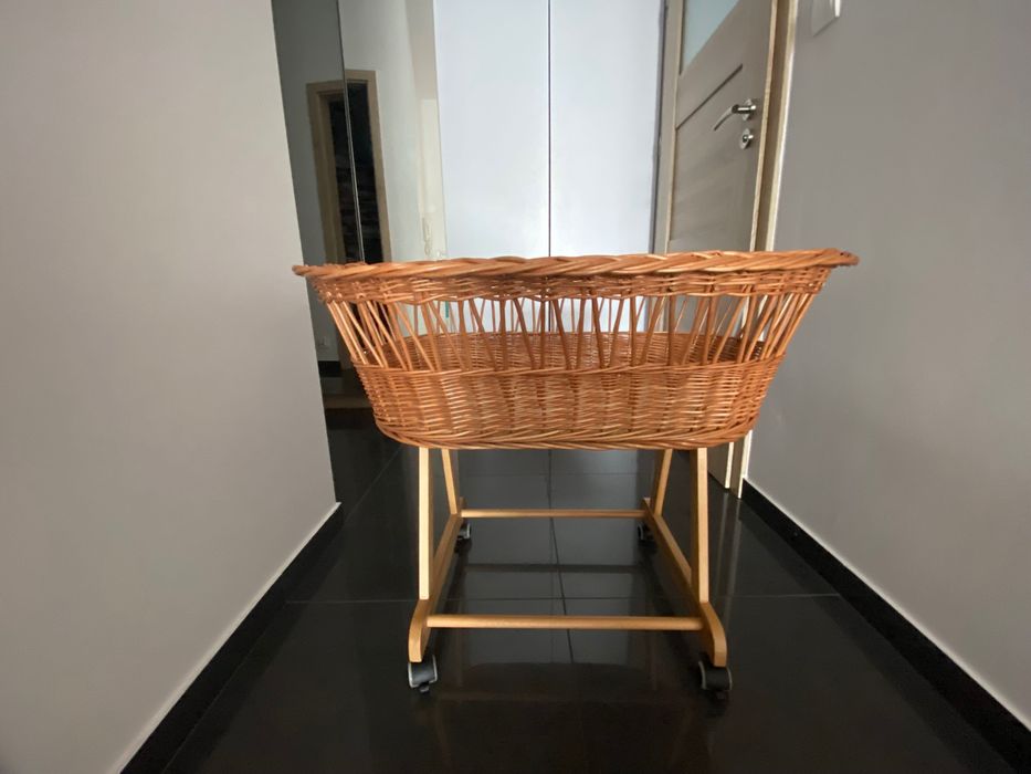 Kosz Mojżesza na kółkach. Stan idealny.