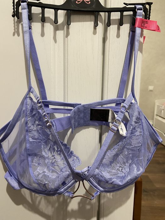 Бюстгалтери Hunkemoller бюст