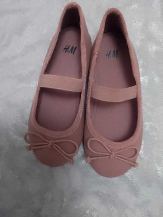 Туфельки дитячі для Вашої принцеси.