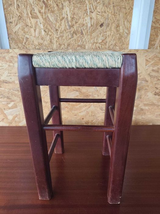 Mesa Fixa + 4 Bancos