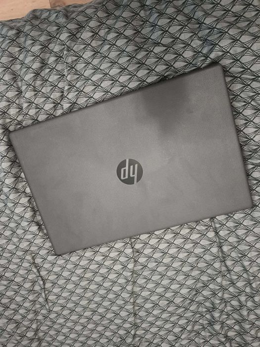 Laptop HP 255 G10