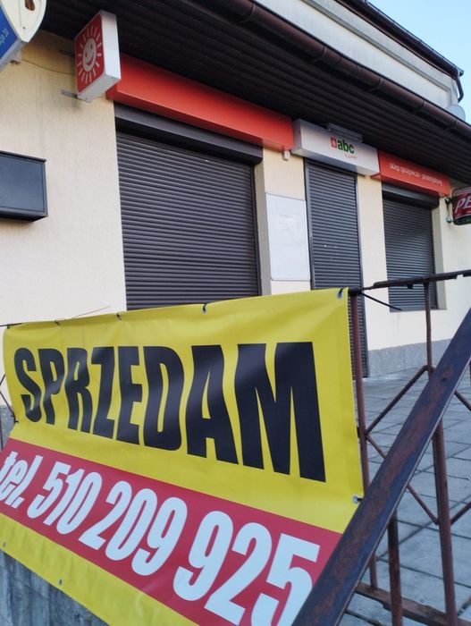 Sprzedam lokal usługowy z możliwością adaptacji na mieszkanie