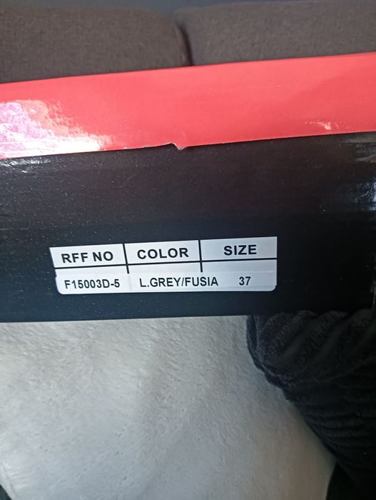 Buty damskie lekkie sportowe rozm 37