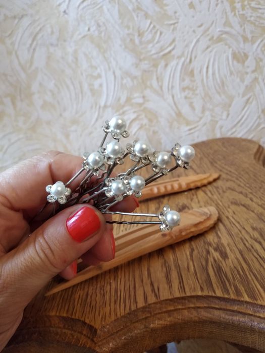 Заколки праздничные свадьба. Жемчужные шпильки.