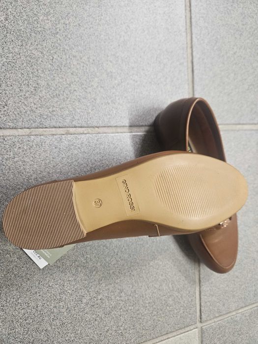 Loafersy Gino Rossi rozm. 37