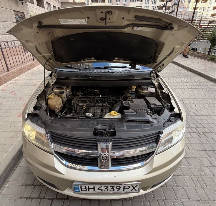 Продам Dodge Journey 2010