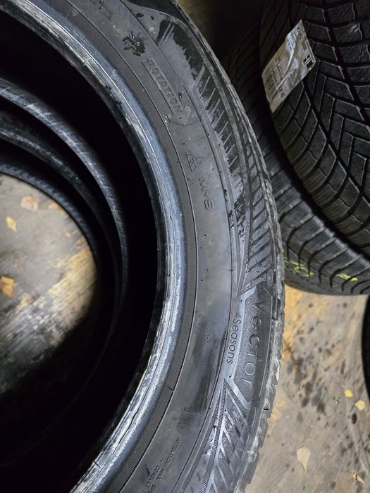 225/55R17 Goodyear Vector4season Gen-3 24р