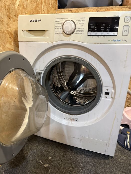 Maquina de lavar roupa