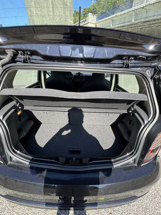 Volkswagen Up! 2019
